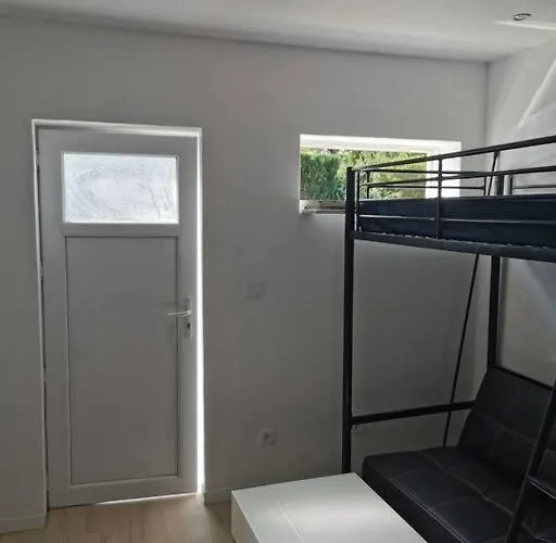 Location à Courte Durée *